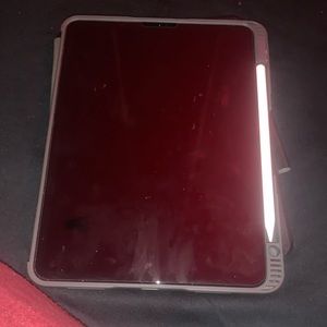 iPad Pro come with case apple care and charger .128GB